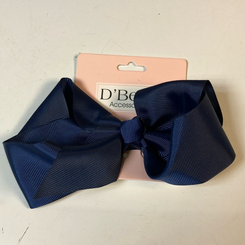 D’Bello blue bow berette